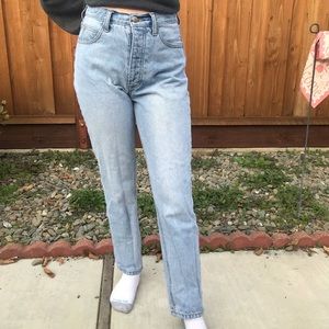 Mom jeans